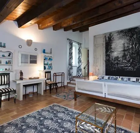 Casa Del Tesoro Nocleg ze śniadaniem *