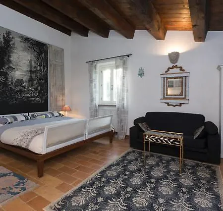 Casa Del Tesoro